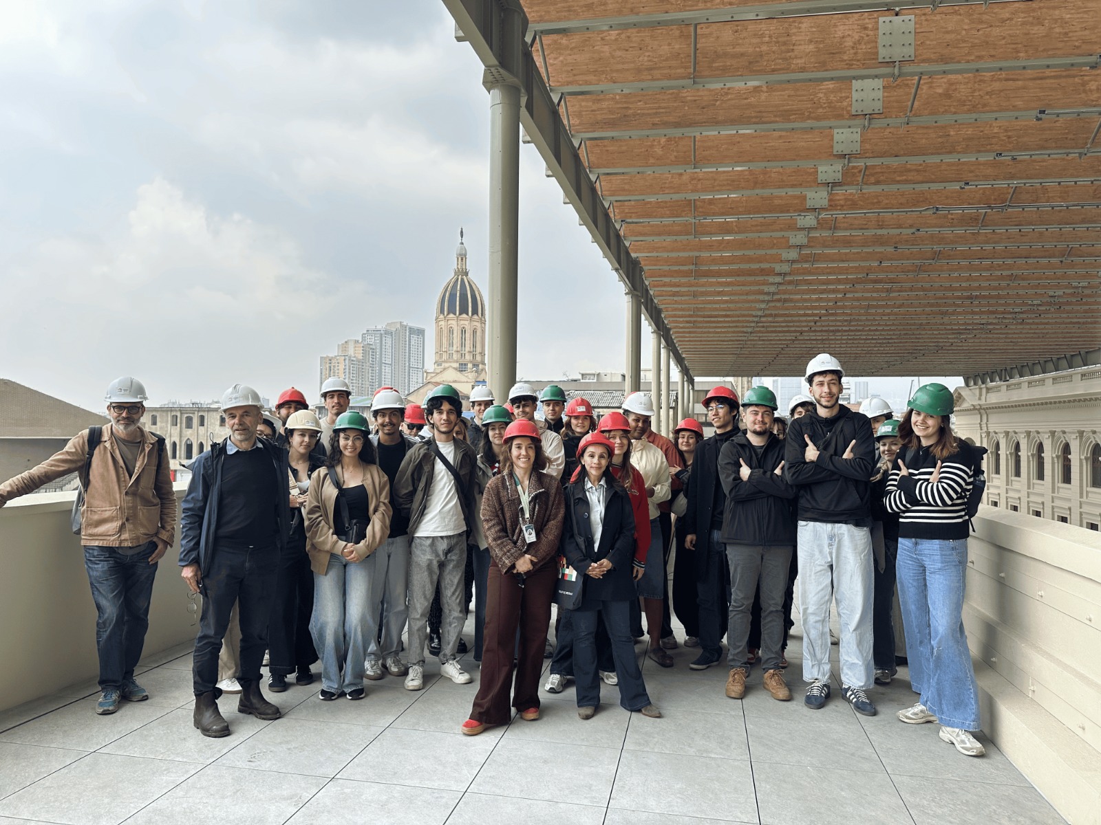 Foto delegación de la ENSAP Bordeaux y “Stratégies et Gouvernances Métropolitaines