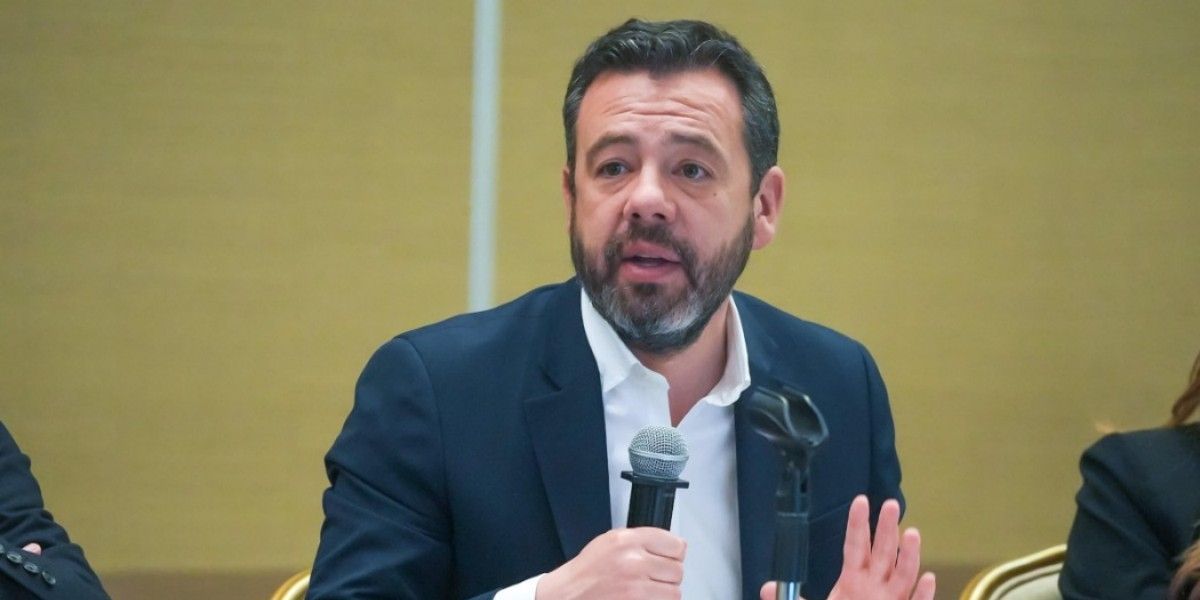 Foto del alcalde Carlos Fernando Galán